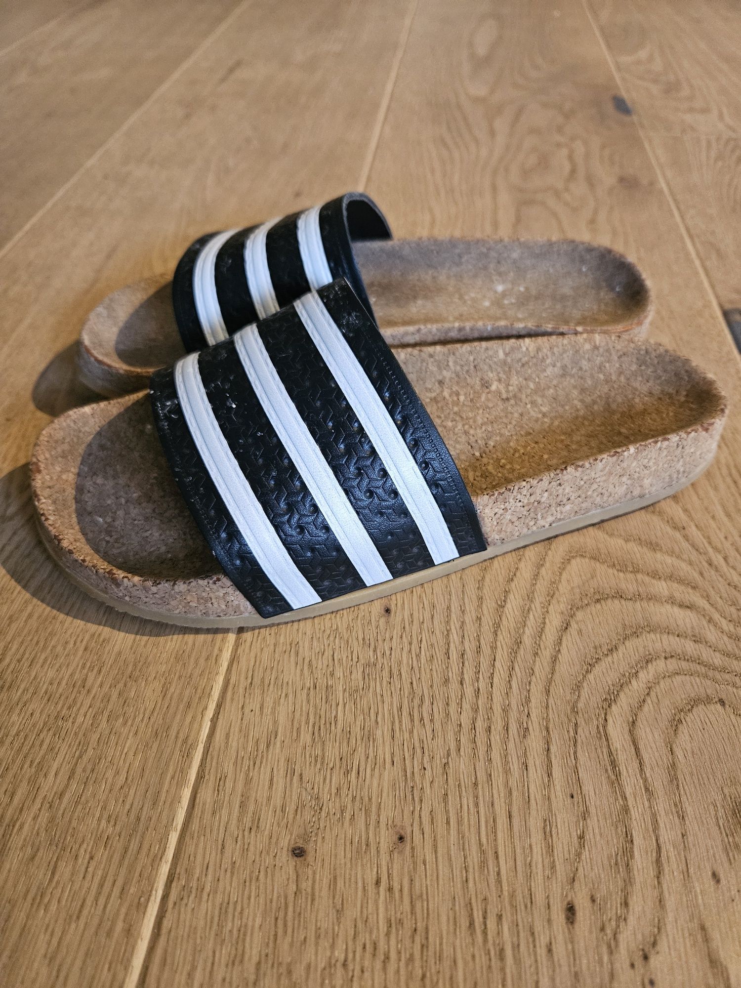 Чехли Adidas р-р 34