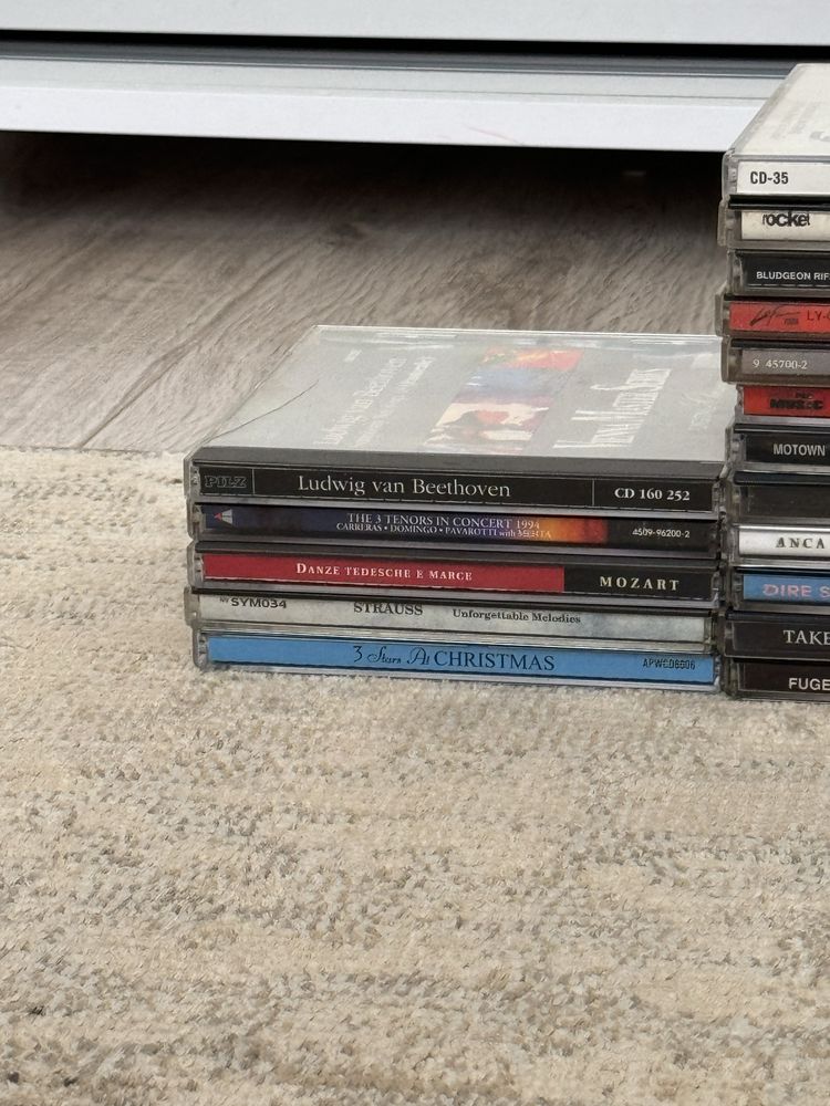 Lot 60 CD originale albume/compilatii