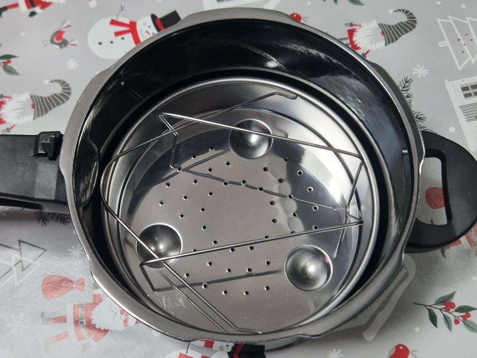 SILIT SILARGAN, тенджера под налягане. Производство на SOLINGEN.