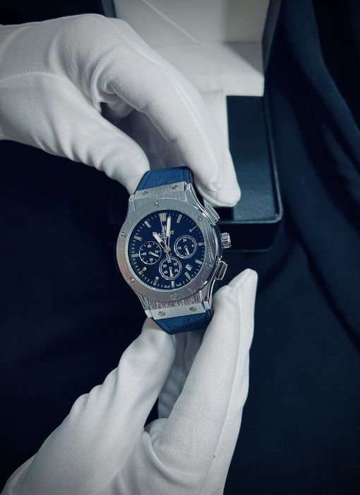 Часы (Hublot Quartz)