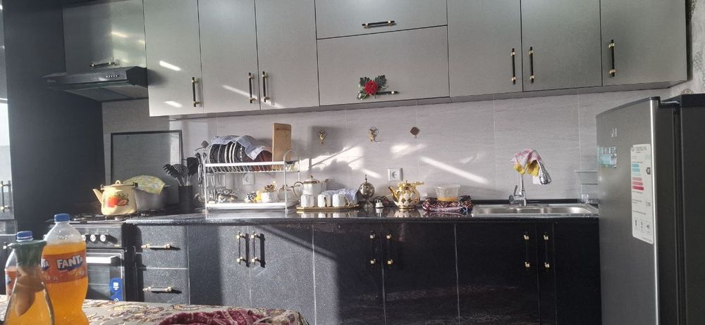 6 xonali uy sotiladi