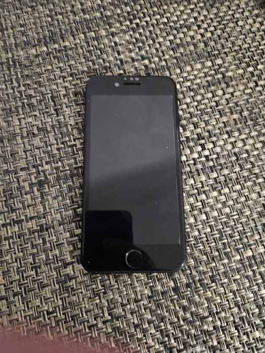 Iphone se2022 използван