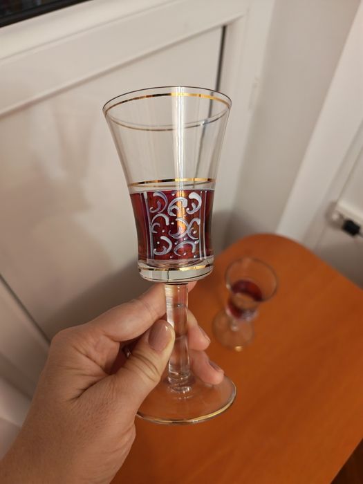 Oferta! 6 Pahare mici și 5 pahare mari - model deosebit