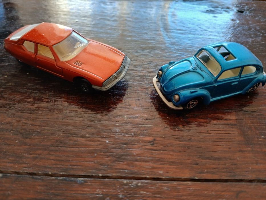 Lot de 2 machete vintage Majorette și Matchbox din anii 70