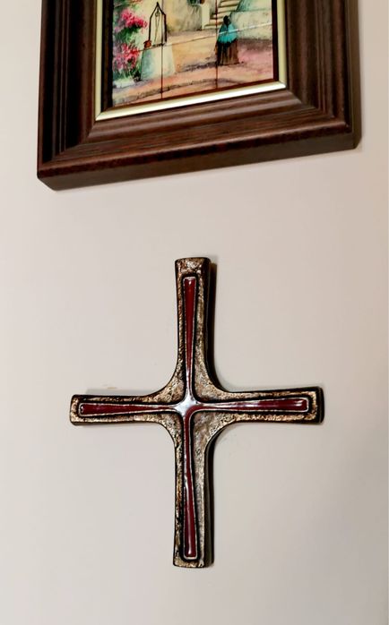 Кръст Бронзов кръст за причастие стенен кръст разпятие с червен емайл