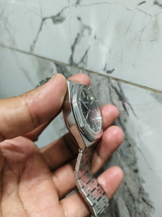 Rolex Механические часы Ролекс
Ремешок железный 
Стекло минеральные 
К