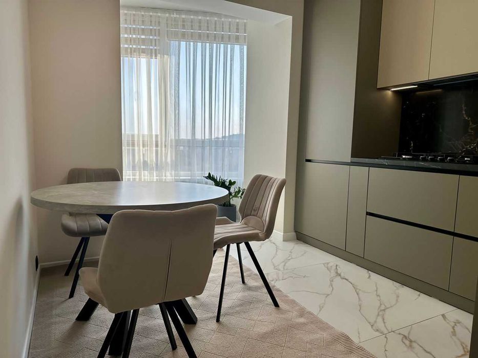 Дава се под наем Двустаен апартамент в София, Борово - 65 кв.м за 375 € - Снимка #1