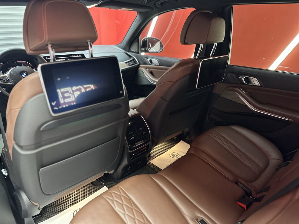 BMW X7 Xdrive 40i full options 2020 год