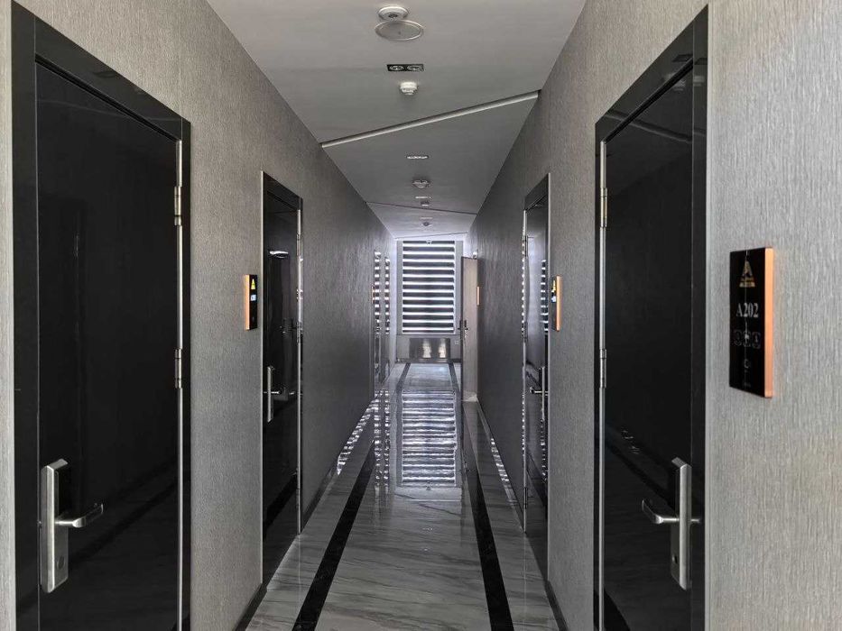 Сдается в аренду офис 52м2 с ремонтом Ойбек метро