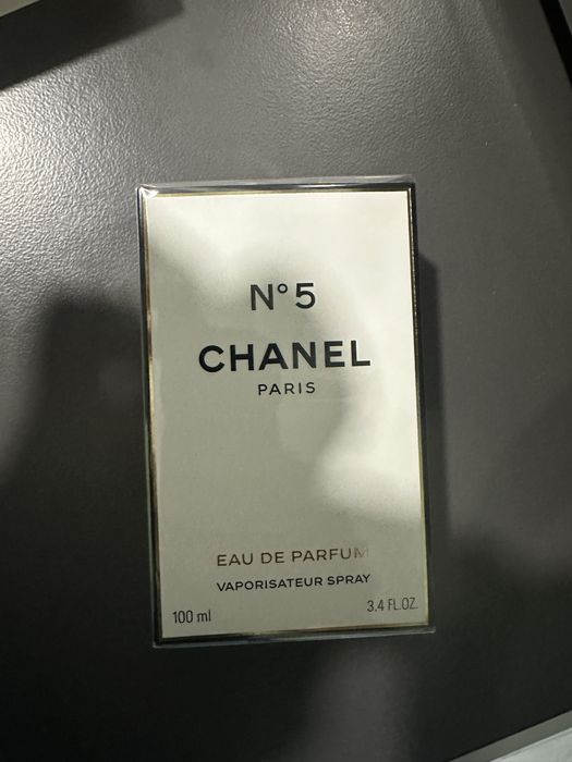 Парфюм Chanel 5.