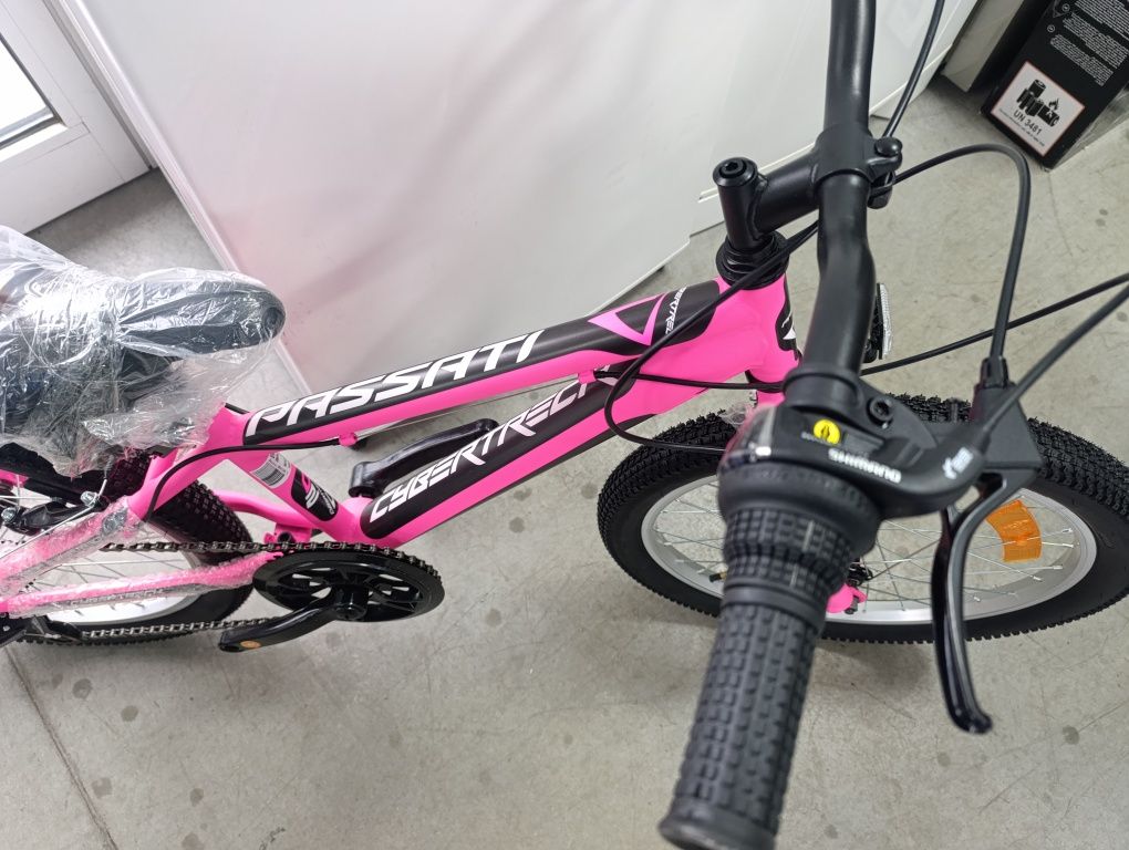 Ново!!! Детско колело 20 MTB CYBERTRECK GIRLS - 6 СКОРОСТИ