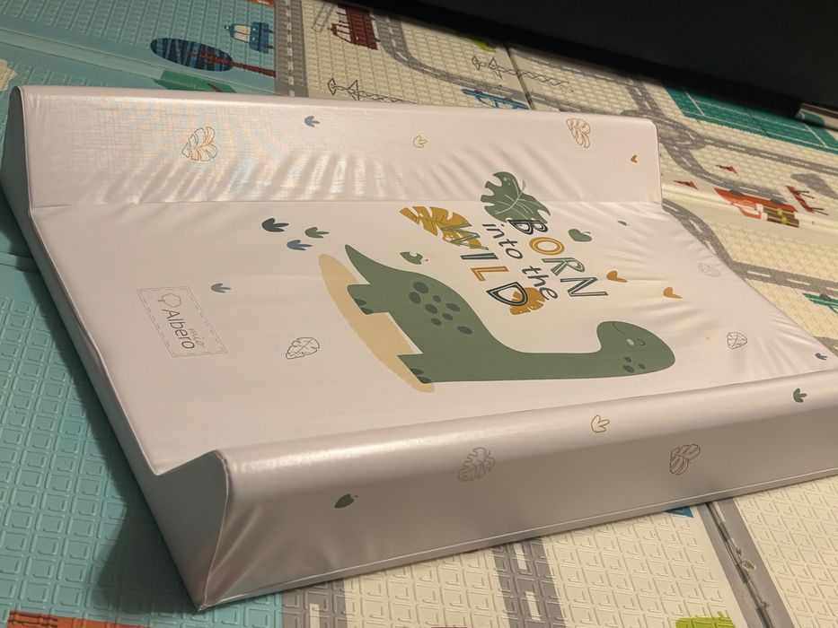 Pătuț copii Ikea (model SUNDVIK) cu saltea, protecții și altele