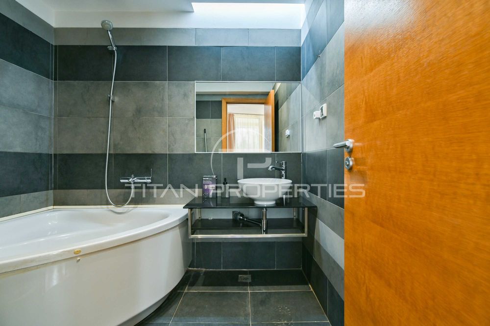 Продава се Двустаен апартамент в София, Кръстова вада - 79 кв.м за 3768 €/кв.м - Снимка #11