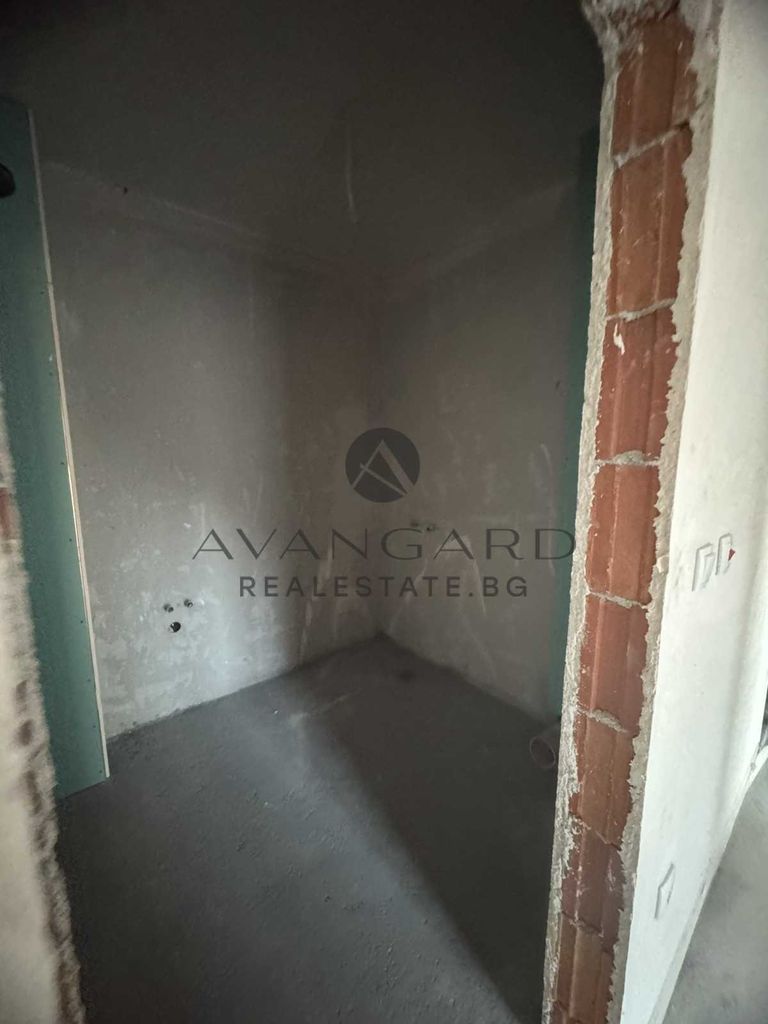 Продава се Тристаен апартамент в Пловдив, Южен - 106 кв.м за 1229 €/кв.м - Снимка #3
