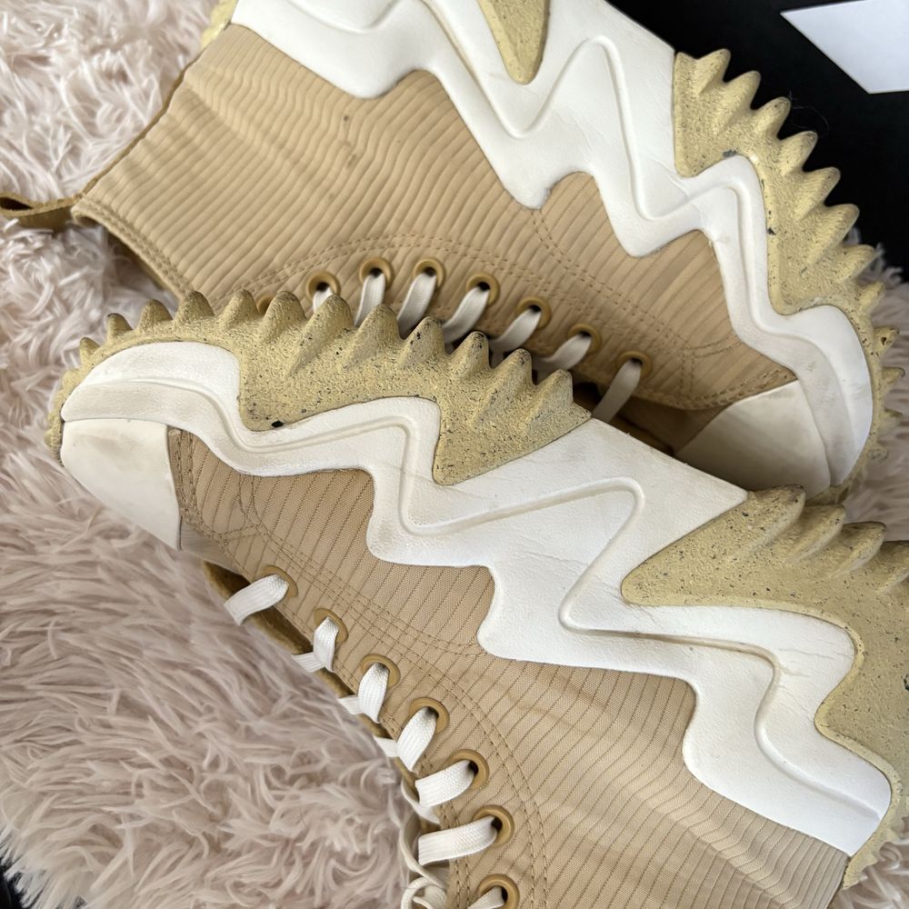 Converse Run Star Motion