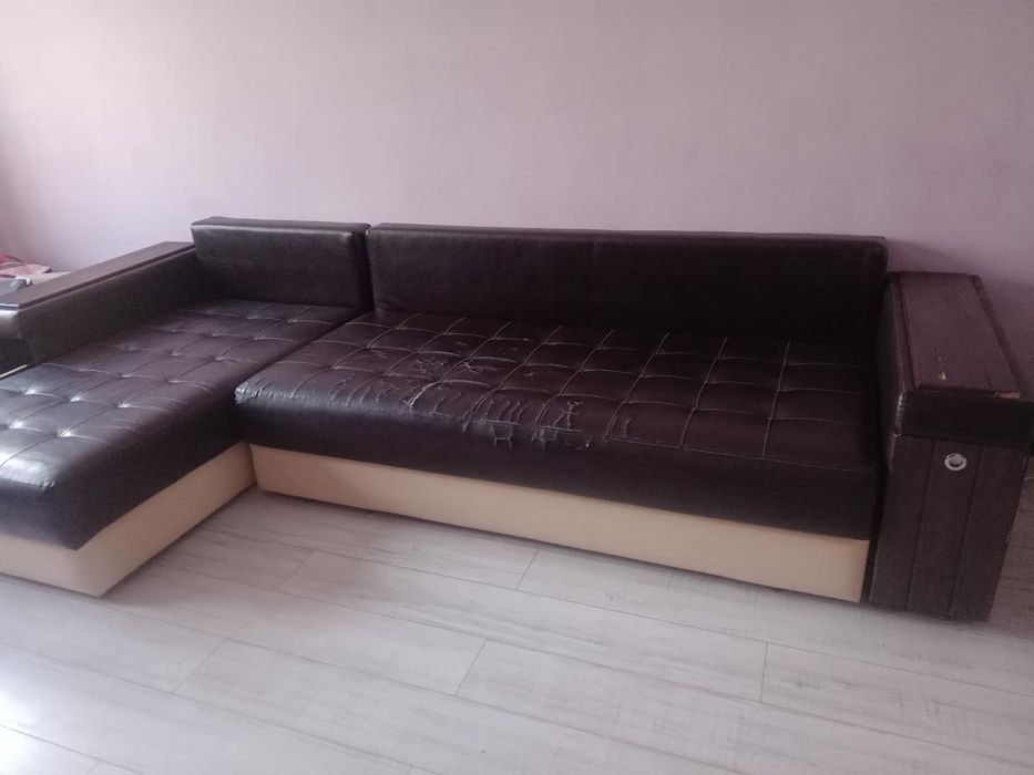 Диван для гостиной