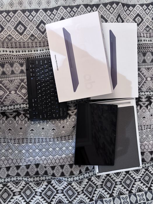 Samsung Tab S9 Ultra | Новый | Чехол-клавиатура |