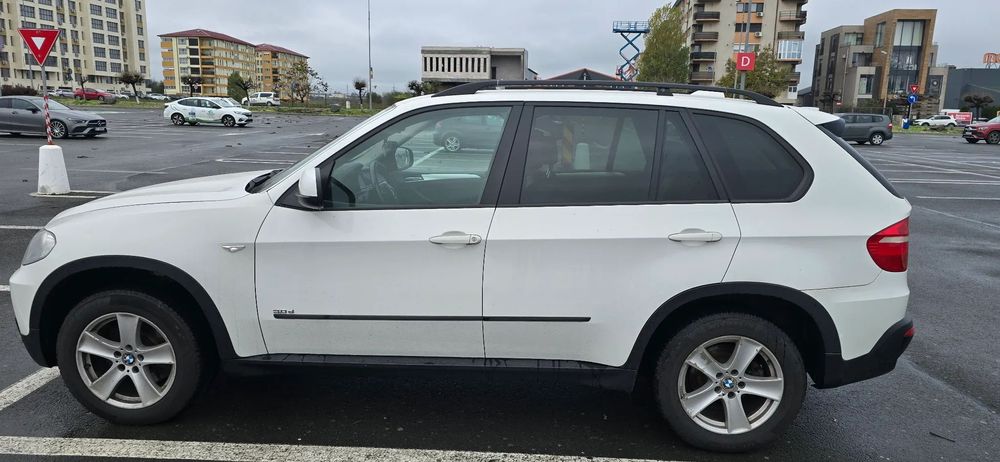 BMW X5 BMW X5 E70. Stare foarte buna. Singurul proprietar.