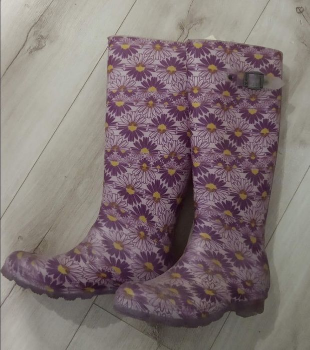 Продам резиновые сапоги