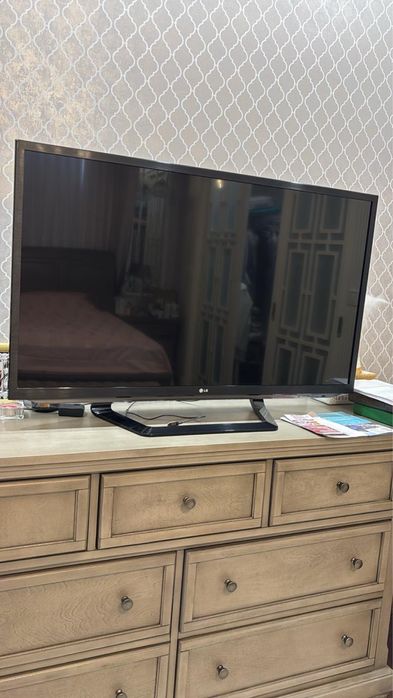 Продам телевизор LG