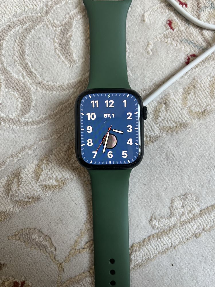 Продаю Apple watch series 7