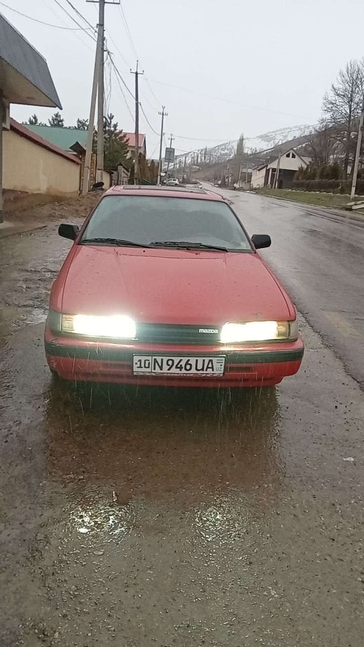 Mazda 626  год 1991