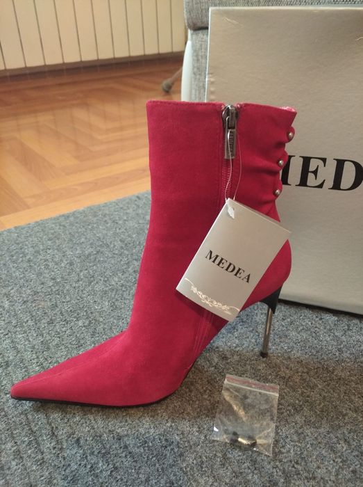 Продам женские полусапожки