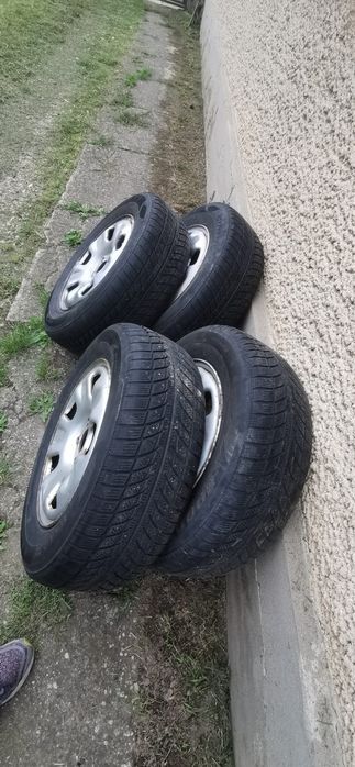 Roti genti duster 215 65 16 iarna