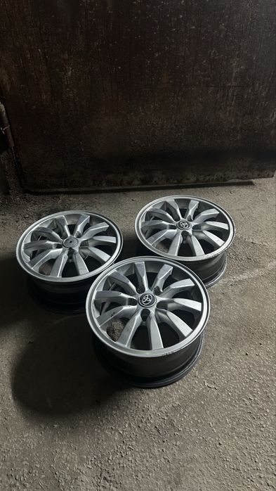 Продам диски 5 100, 3 шт