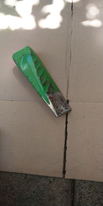 Vând crapator lemne