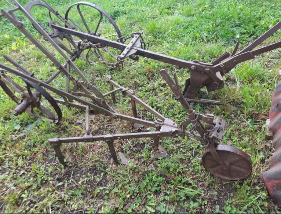 Plug si sapatoare / prasitoare pentru decor sau uz / Piese de muzeu