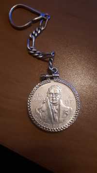 Сребърни 100 песос Мексико в обков тип медальон