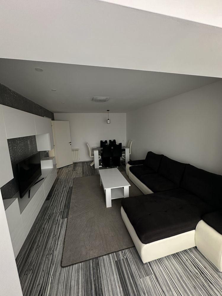 Apartament de inchiriat