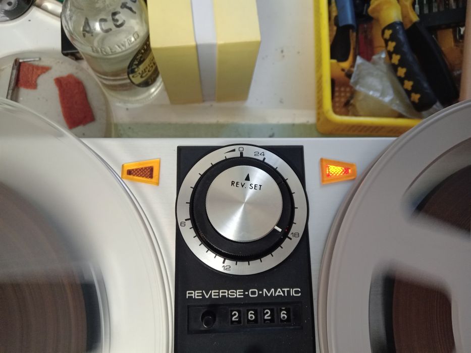 Magnetofon profesional Akai GX365D posibilitate și viteza 38