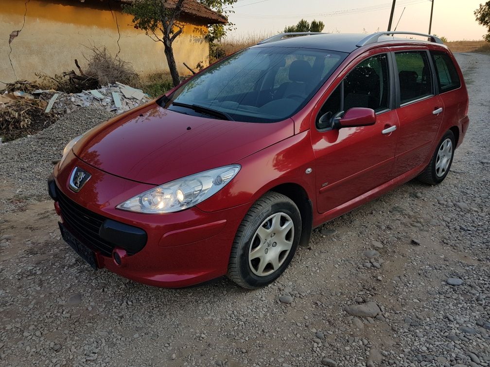 Пежо 307 sw 2006 г 6+1 комби Фейслифт Peugeot 307 sw 1.6 hdi 90 кс 6+1