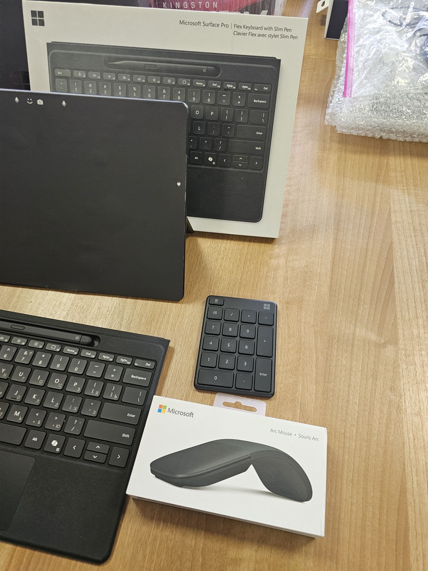Microsoft Surface 11 Pro OLED Snapdrag X Elite 16/512Gb + Flex KB+Dock