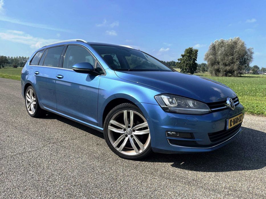 VW GOLF 7 Highline Automată Benzină RATE DIRECT cu Buletinul 640 RON