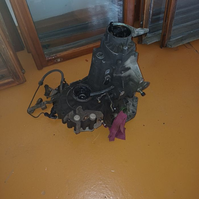 Продам запчасти на шкода оставил тур.