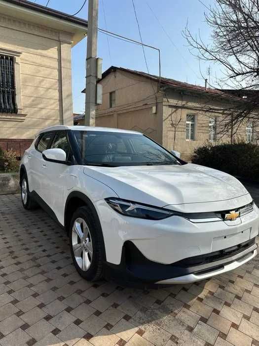 Chevrolet Menlo Sotiladi