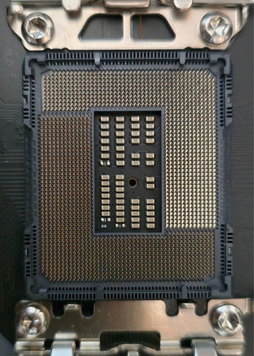 Msi mpg z690 edge wi-fi DDR5