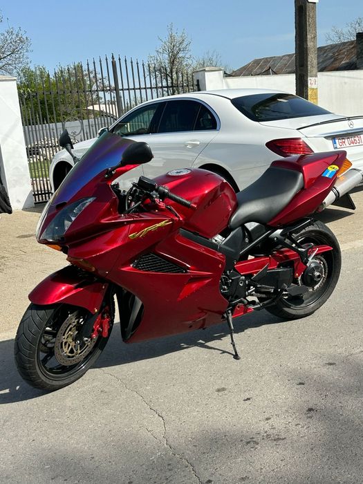 Honda vfr 800 din 2004