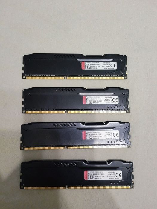 Рам памети 16gb 4x4gb Kingston HyperX DDR3 1600MHz