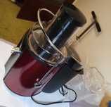 Storcator de fructe si legume Heinner TurboMax XF-8080-RD, 850 W