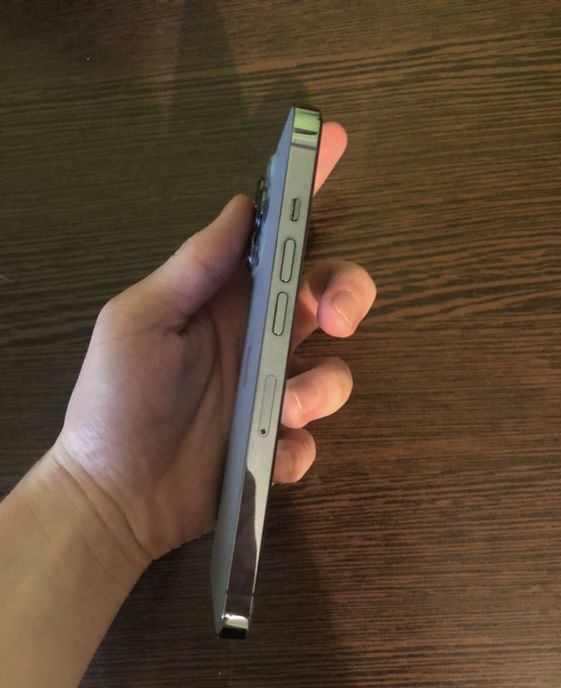 Iphone 13 pro, este impecabil