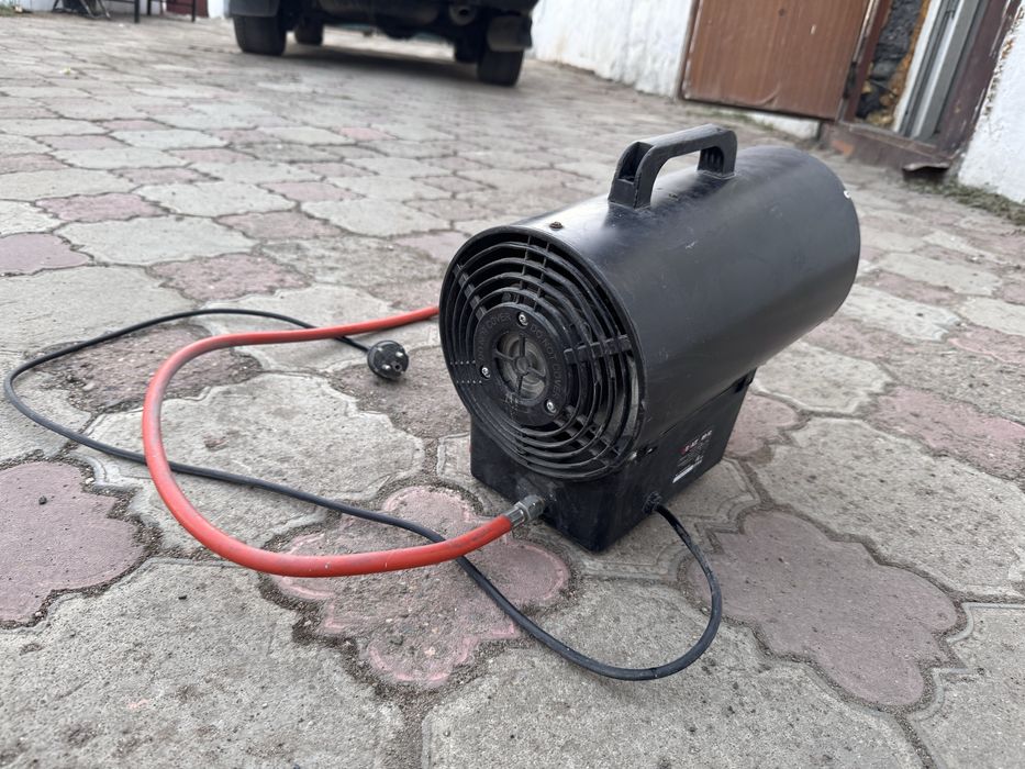 Продам газовую тепловую пушку