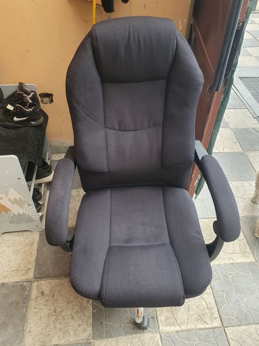 Scaun de birou nou îl vând urgent