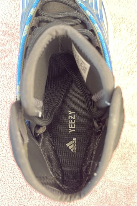 Yezzy Quantum 100% original
