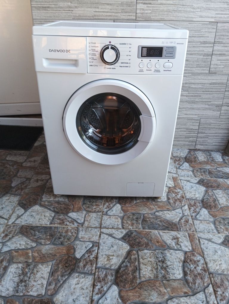 Пералня Daewoo 7