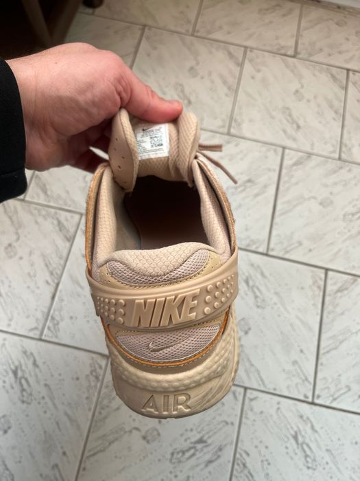 Носени 4-5 пъти, много запазени