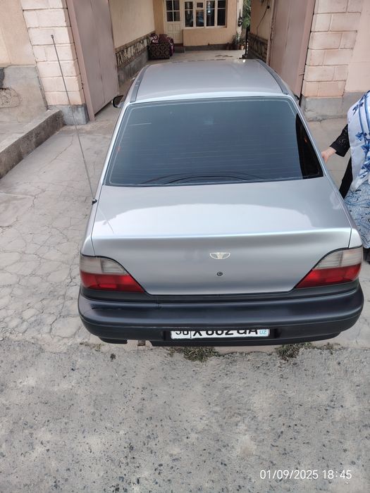 Nexia 1996 kareyskiy zur sastayanida metanda 4ta balon yangi